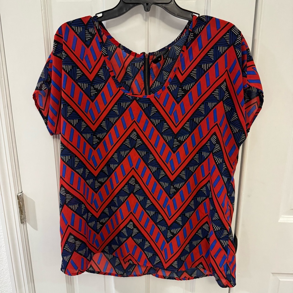 Fun & Flirt Geometric Chevron Blouse – Size XL‎